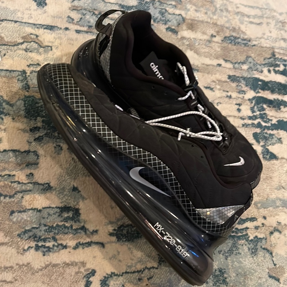 Nike Air Max 720 Size 12
